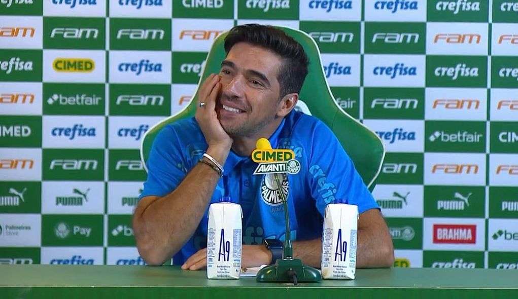 Abel Ferreira pisa no freio após segunda goleada seguida do Palmeiras