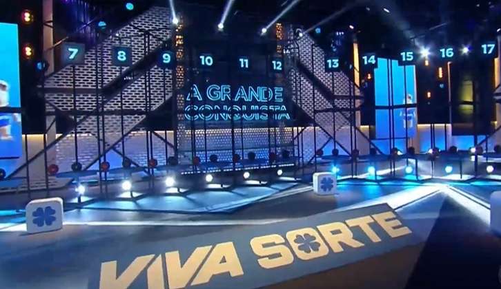 Vileiros comemoram vitória após prova de resistência intensa