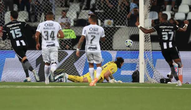 Botafogo vence o Corinthians e termina a rodada do Brasileirão na liderança novamente