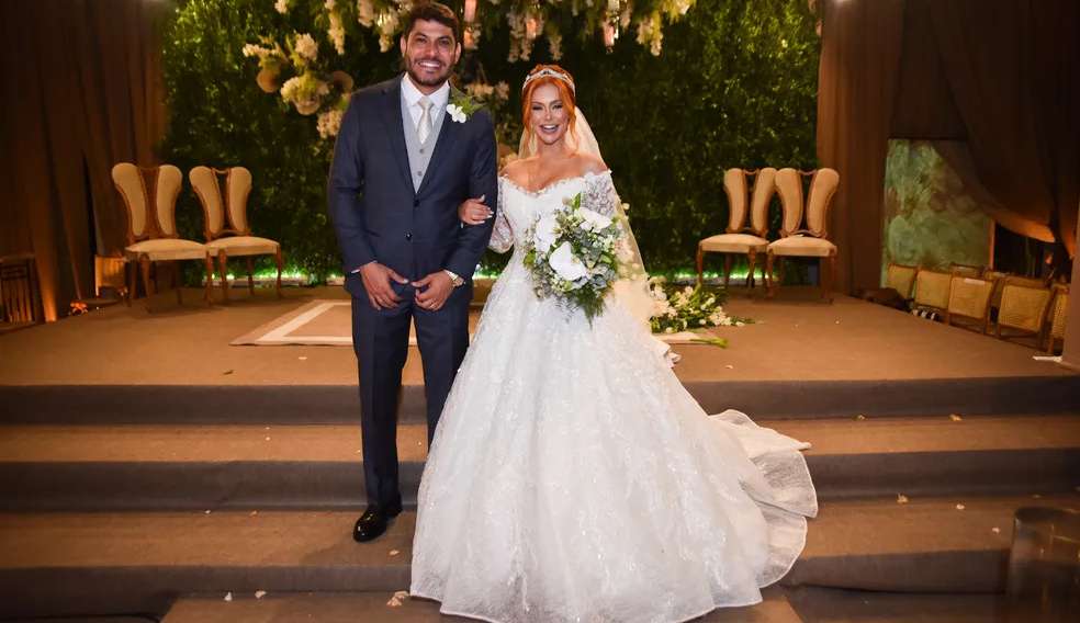Mirela cobra presentes após sua festa de casamento milionária