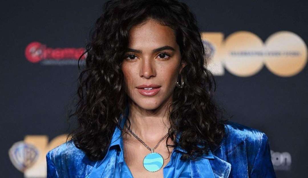 Bruna Marquezine desabafa sobre perseguição na vida pessoal