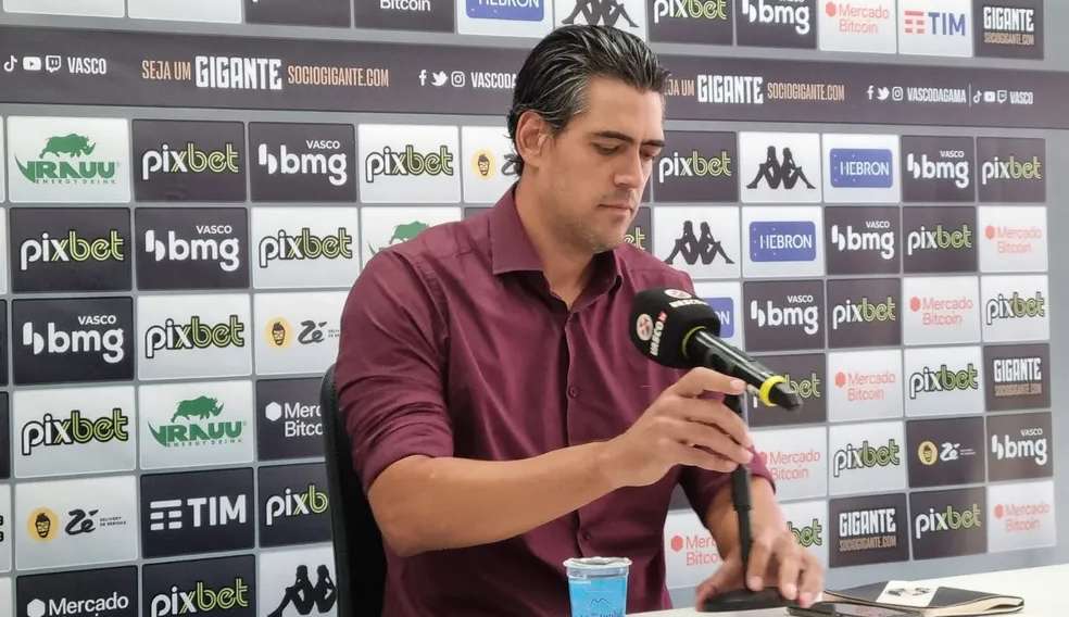 Vasco fará uma reclamação na CBF por pênaltis não marcados contra o Santos