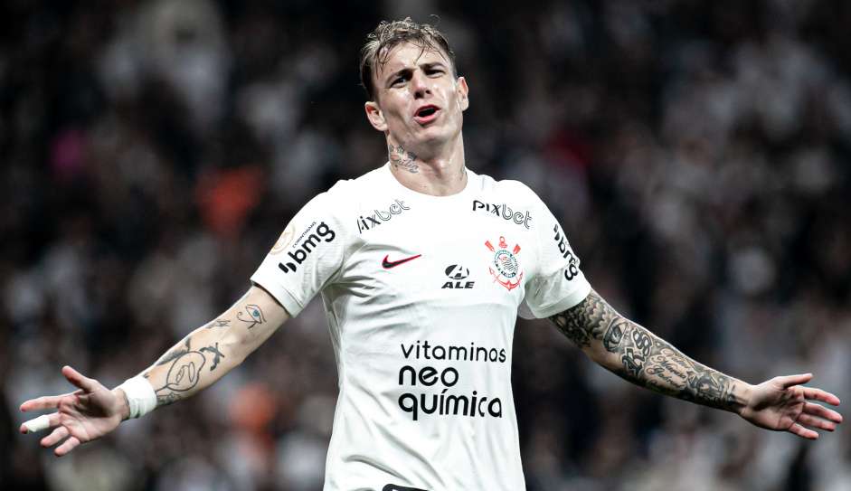 Róger Guedes nega conflito entre atacantes: “parem de achar coisa onde não tem”