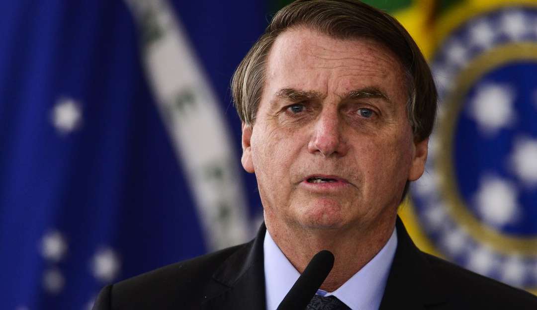 Bolsonaro depõe à PF sobre fraude em cartão de vacina