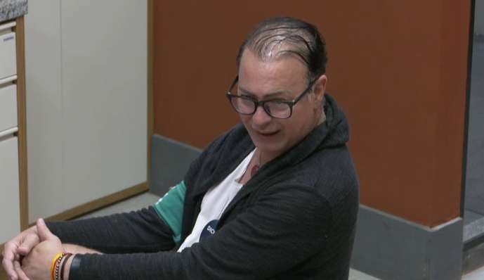 A Grande Conquista: Dicesar fala sobre sua insatisfação com moradores da Vila