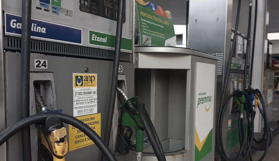 Preços dos combustíveis apresentam queda em São Paulo e no Rio de Janeiro