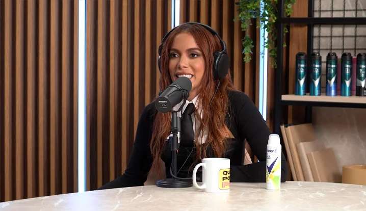 Anitta fala sobre sua saúde durante participação no podcast “Quem Pode, Pod”