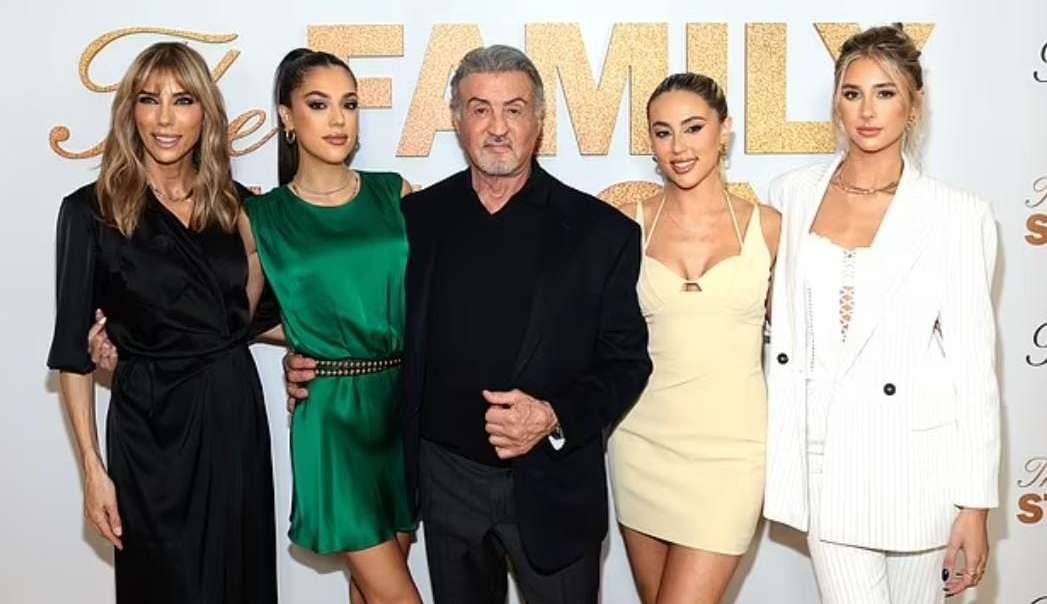 Sylvester Stallone confessa escutar desabafos e fragilidades amorosas das filhas