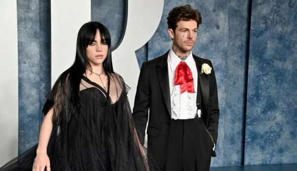 Billie Eilish e Jesse Rutherford anunciam fim do namoro