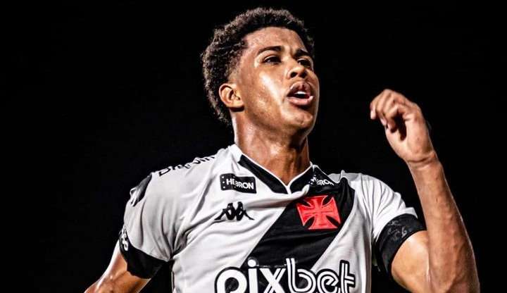 Andrey Santos e advogados acionam Vasco na Justiça
