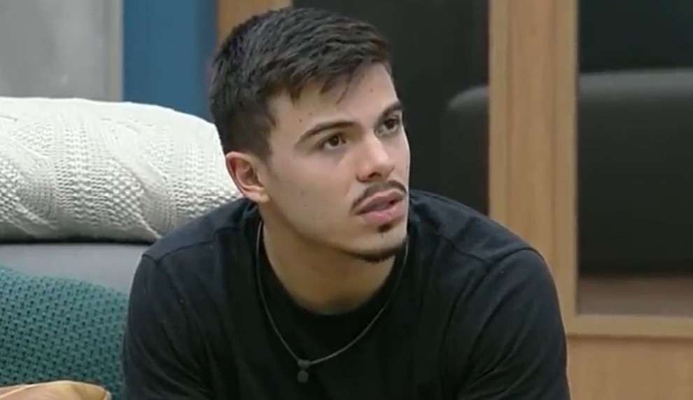 Thomaz Costa nega acusações feitas por Tati Zaqui