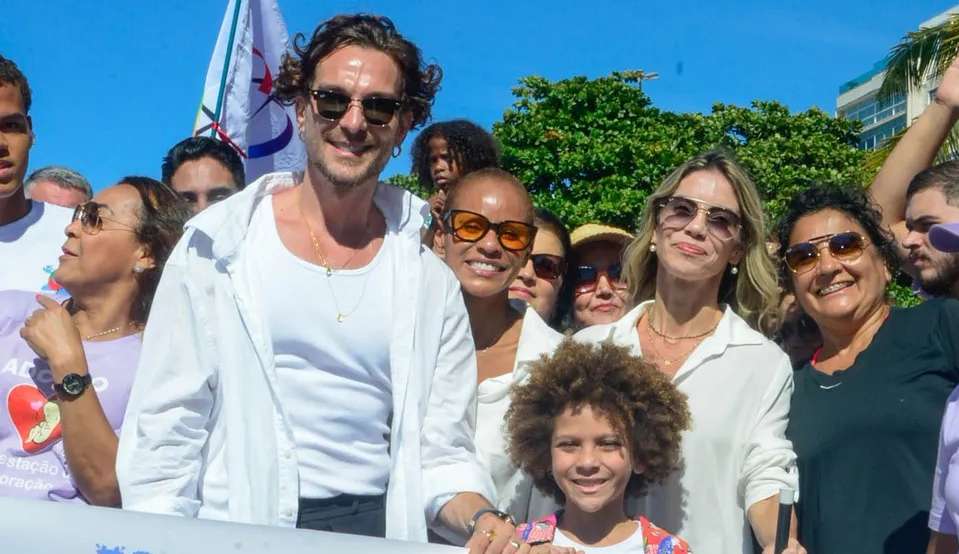 Aline Wirley e Igor Rickli vão à 12ª Caminhada da Adoção