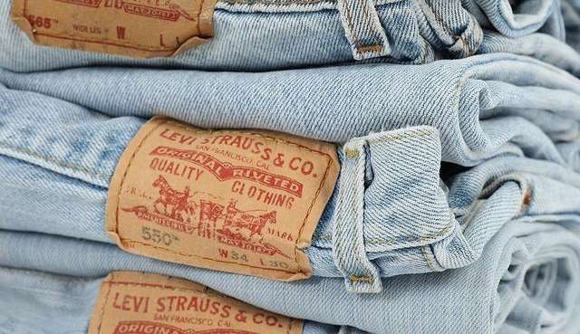 O dia do jeans e as campanhas de denim nas últimas décadas
