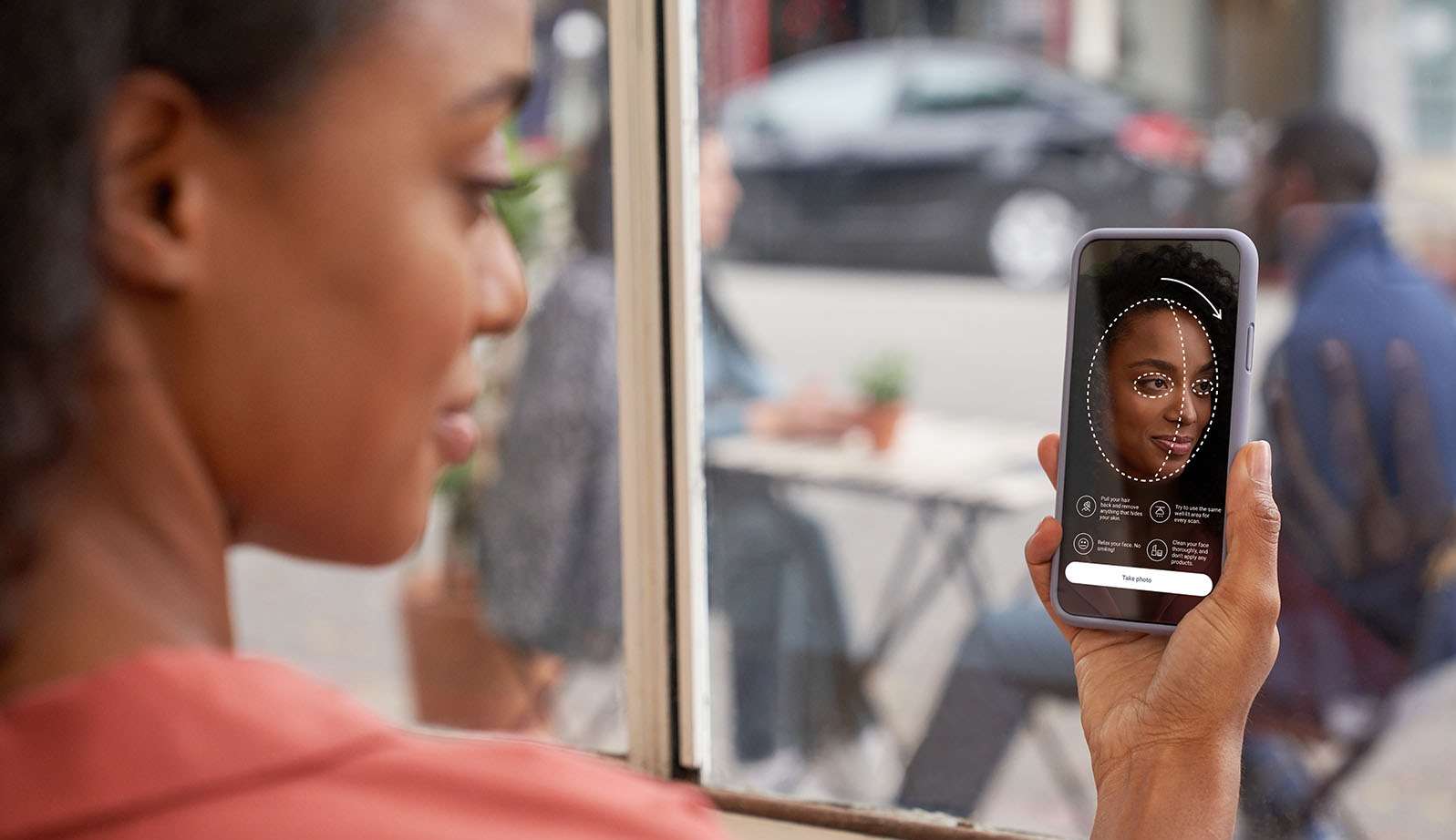 Novidade para NEUTROGENA® e NEOSTRATA® na América Latina, SKIN 360™ faz análise digital da pele