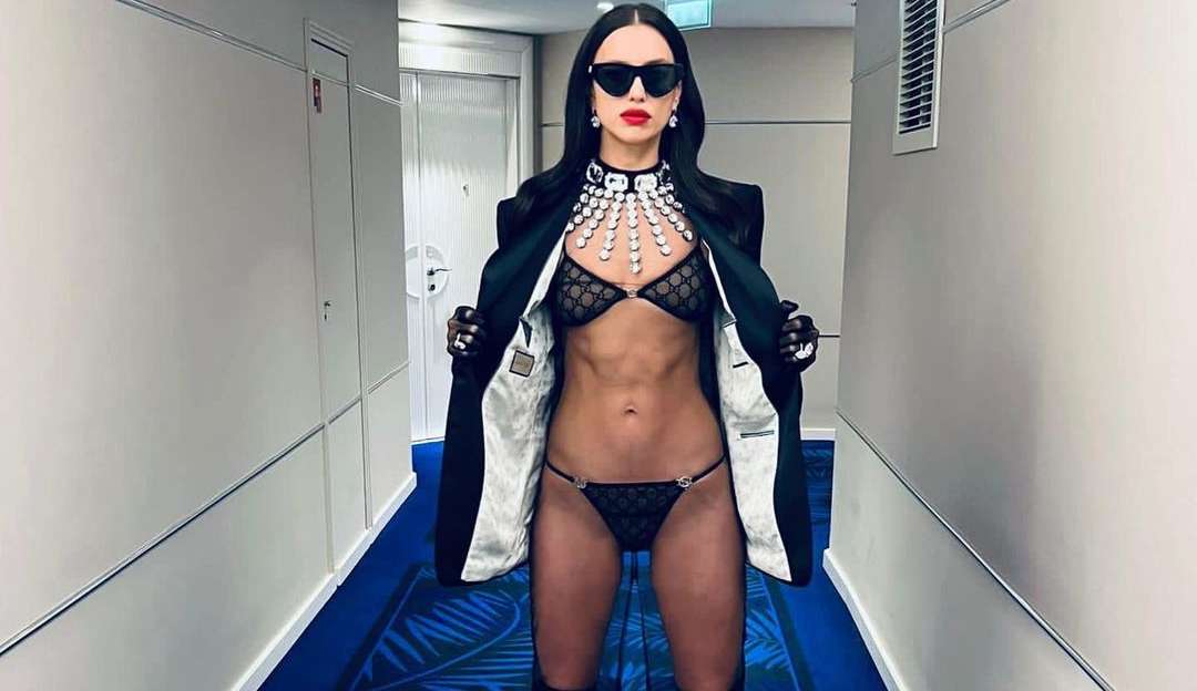 Celebridades apostam em looks ousados e minimalistas para o Festival de Cannes 2023