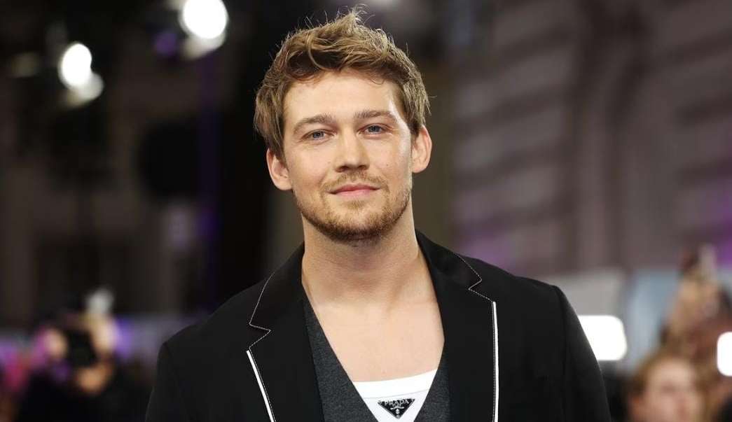 Joe Alwyn participa de badalado evento em Cannes