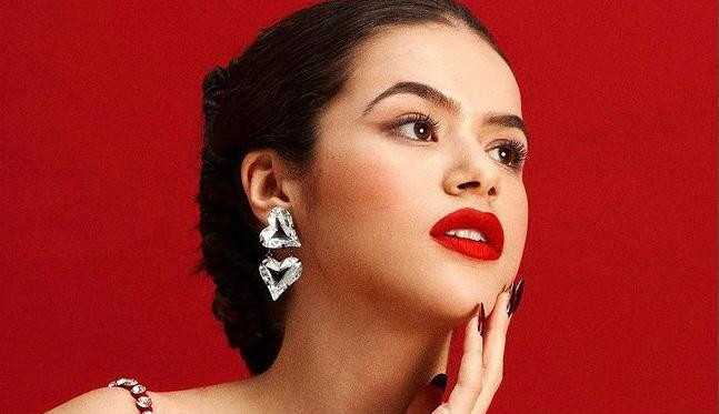 Maisa Silva celebra os 19 anos em ensaio deslumbrante