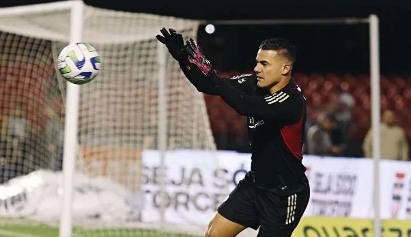 Indisciplina de Felipe Alves gera afastamento e desconforto no São Paulo