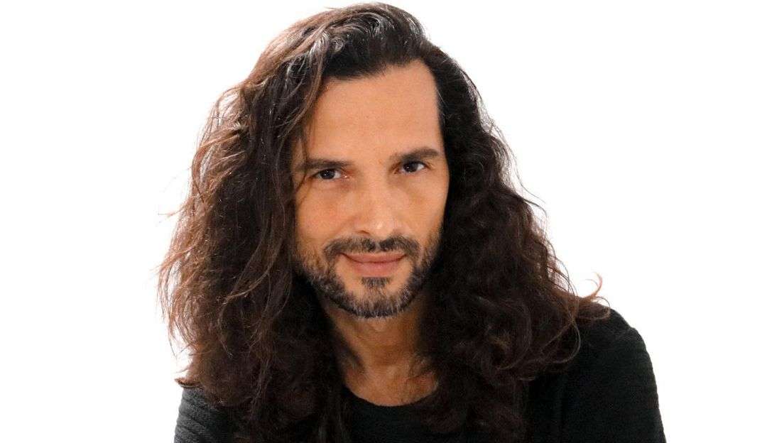 Corpo do ator Jeff Machado segue para velório em Santa Catarina