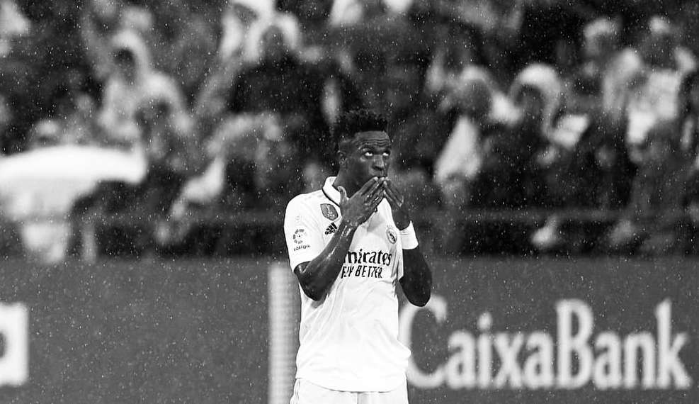 Camisa do Flamengo terá mensagem em apoio a Vini Jr. e da luta antirracista