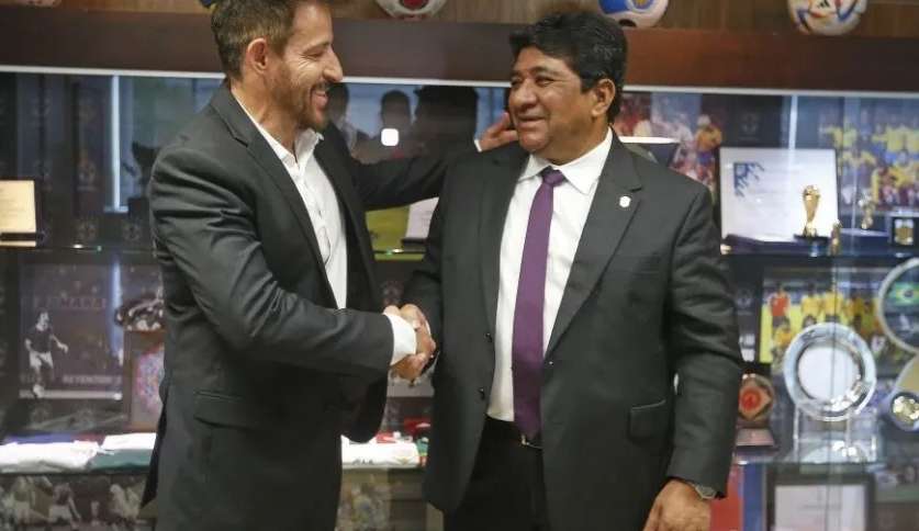 Brasil se junta a sete seleções que estão sem treinador