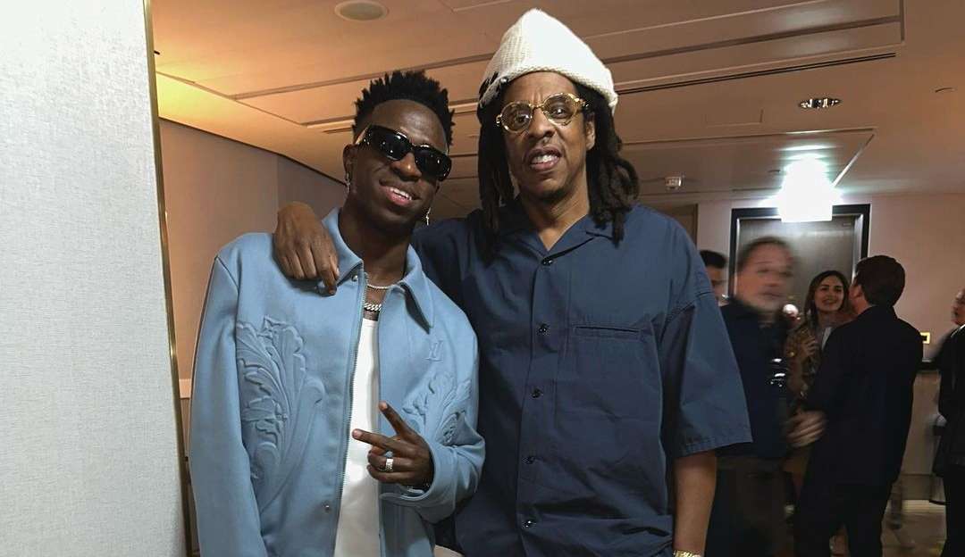 Lendas: Vini Jr e Jay-Z se encontram em show de Beyoncé