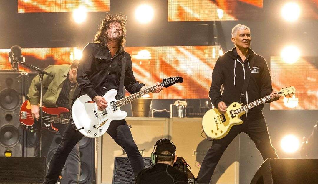 Foo Fighters se apresenta com participação especial do filho de Taylor Hawkins