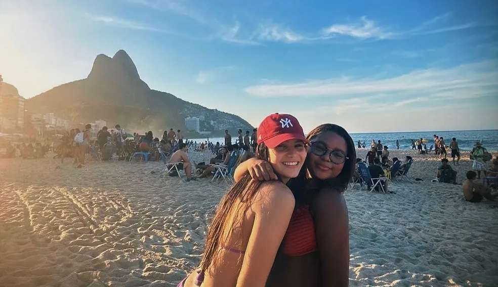 Maria Matta, filha de Glória Maria, agradece apoio de melhor amiga