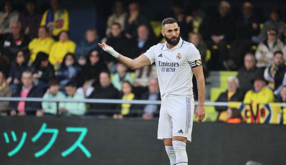 Karim Benzema recebe proposta do futebol árabe e pode deixar o Real Madrid