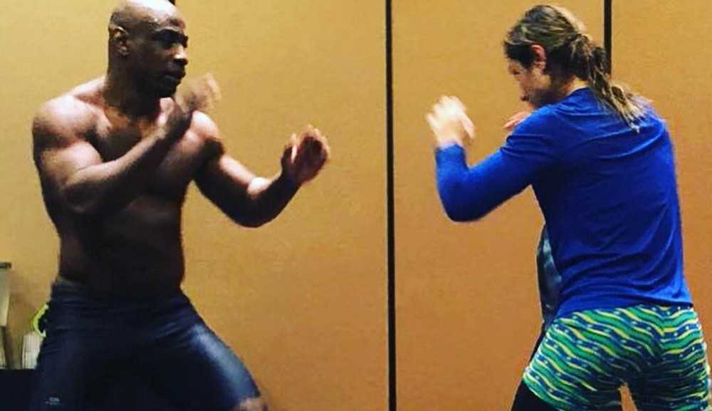 Lutadora de MM e ex aluno de Zulu do “/No Limite”/, relembra episódio traumático e destaca apoio do treinador: “/Fez toda diferença”/