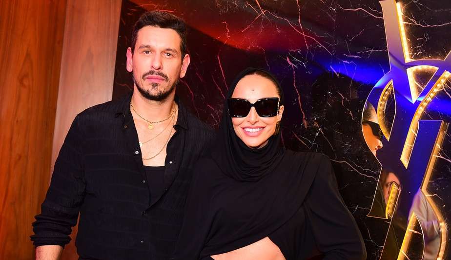 Ex-casal, Sabrina Sato e João Vicente de Castro se encontram em evento de beleza