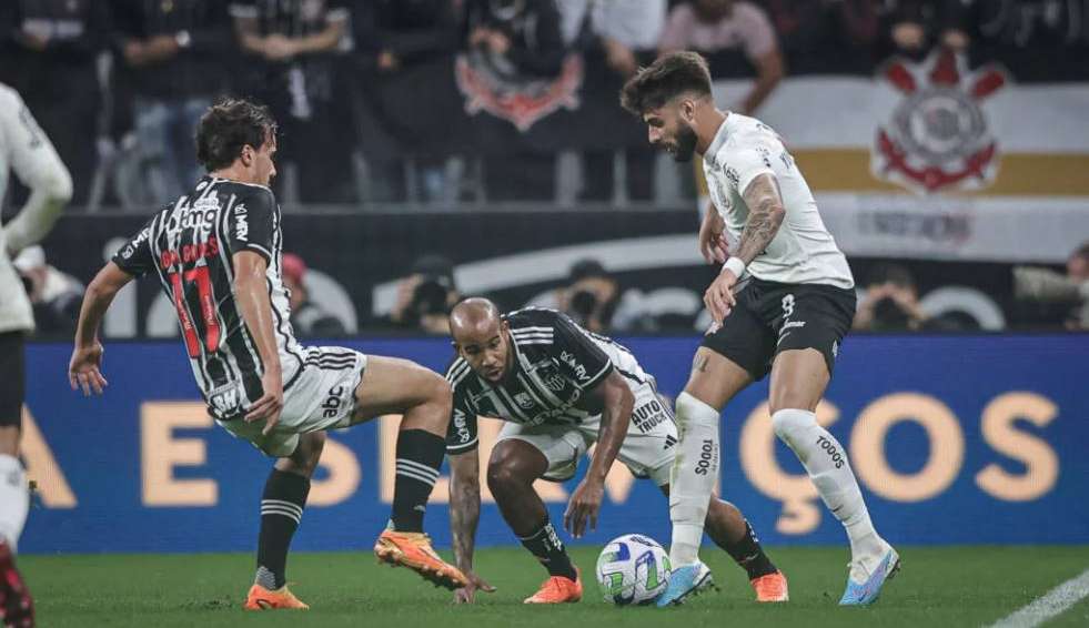 Corinthians vence Atlético Mineiro e se classifica na Copa do Brasil
