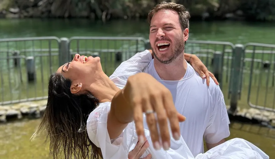 Maíra Cardi anuncia data de casamento com Thiago Nigro