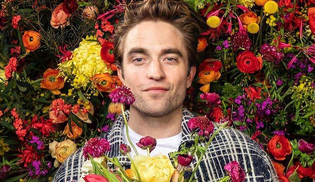 Robert Pattinson assina acordo geral com a Warner