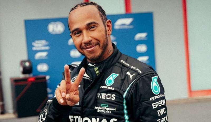 Renovação com a Mercedes pode estar próxima, revela Hamilton