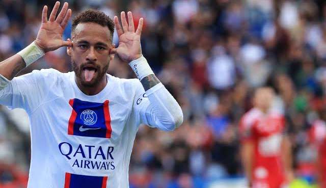 Neymar é o brasileiro com mais participações em gols em ligas nacionais