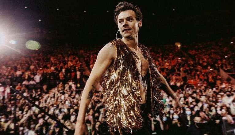 Harry Styles convida garotinha a fazer a intro de “As It Was” em show