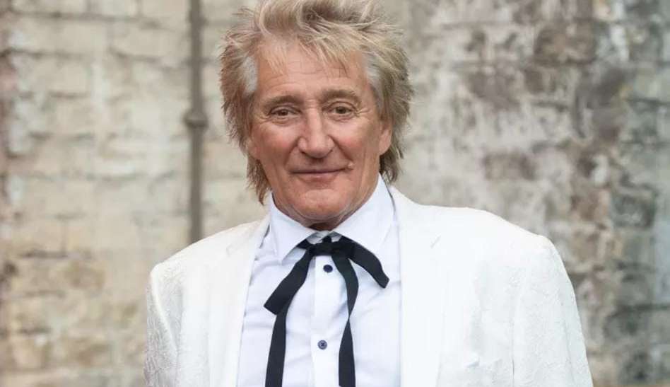 Rod Stewart coloca à venda mansão milionária em Beveryly Hills