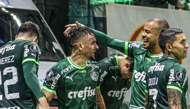 Palmeiras atropela no segundo tempo e vira para cima do Barcelona de Guayaquill