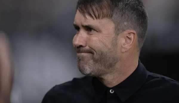 Após empate em casa contra o Bragantino, Eduardo Coudet deixa o comando do Atlético Mineiro