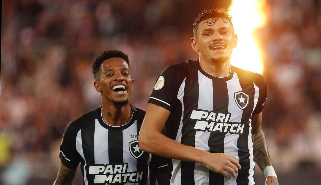 Botafogo atinge terceira maior marca de pontos em dez rodadas do Brasileirão