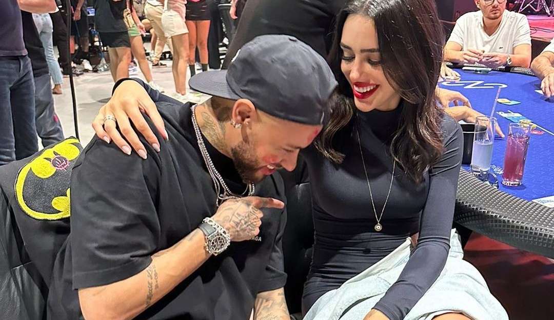 Bruna Biancard e Neymar dançam e aquecem o clima para o Dia dos Namorados