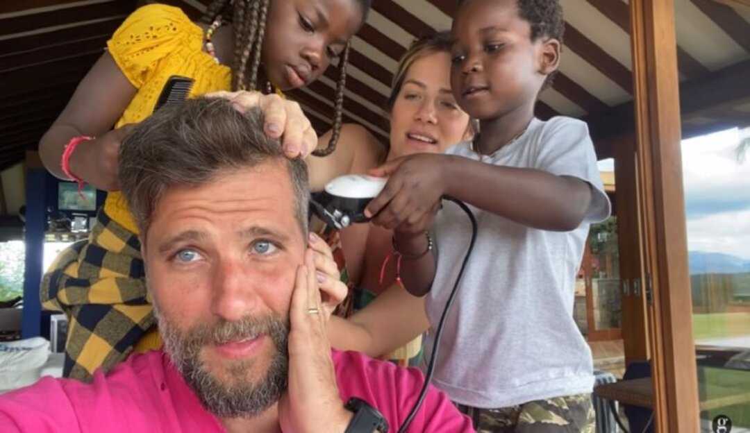 Bruno Gagliasso desabafa e afirma que racismo reverso não existe