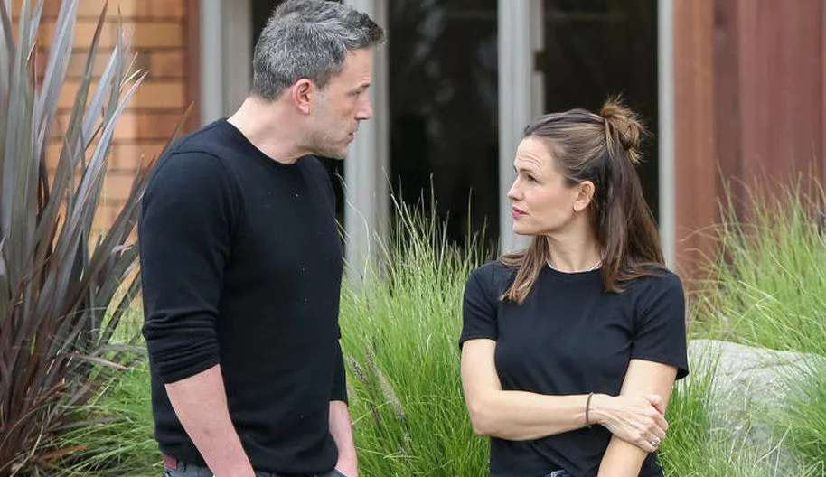 Jennifer Garner fala sobre coparentalidade com ex-marido