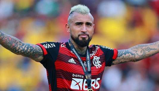 Vidal anuncia que vai deixar o Flamengo no fim do ano