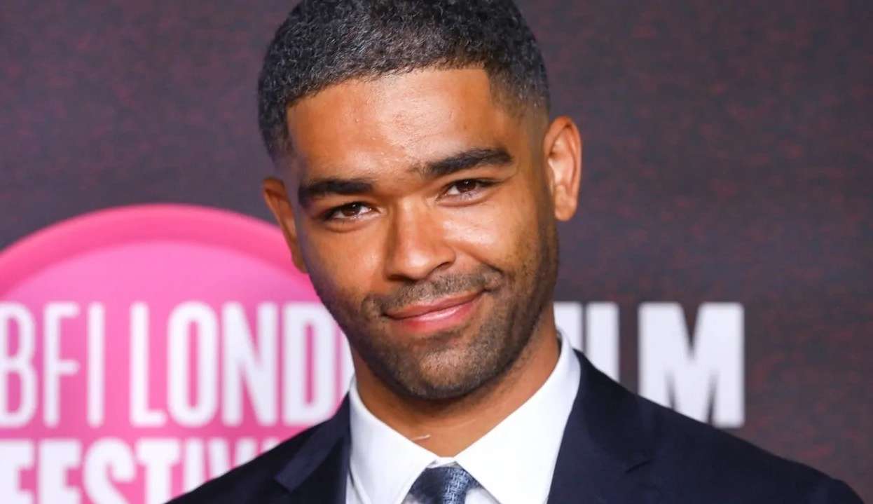 Kingsley Ben-Adir compara vilão de “Invasão Secreta” a líder de culto religioso