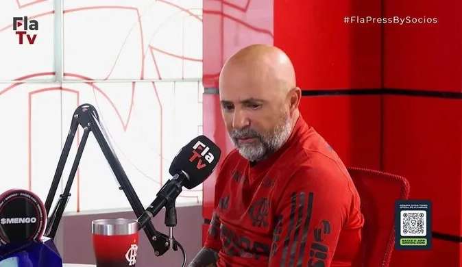 Em dois meses de trabalho, Sampaoli fortalece Flamengo