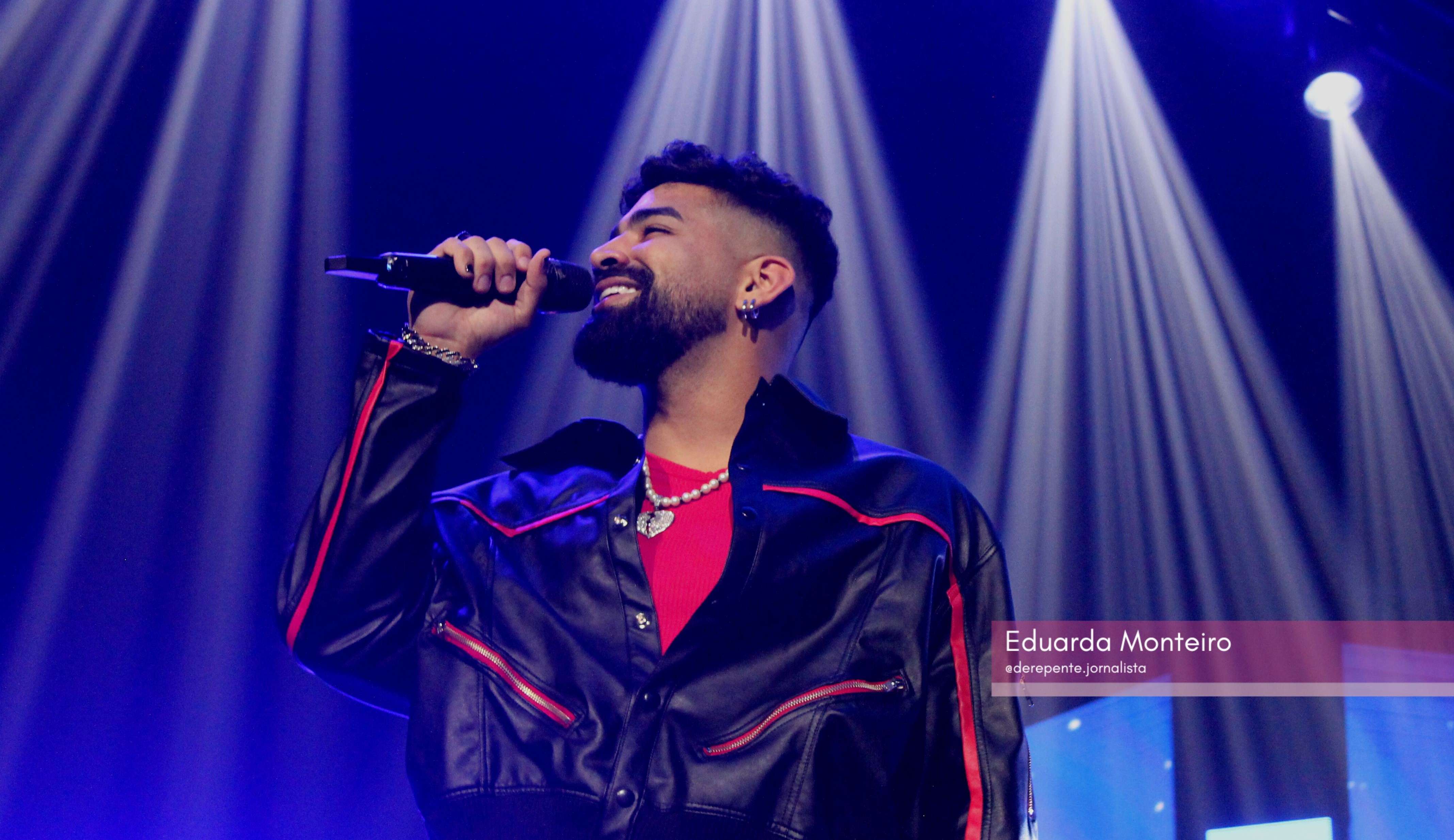 [Review] Dilsinho realiza show de Dia dos Namorados no Rio de Janeiro