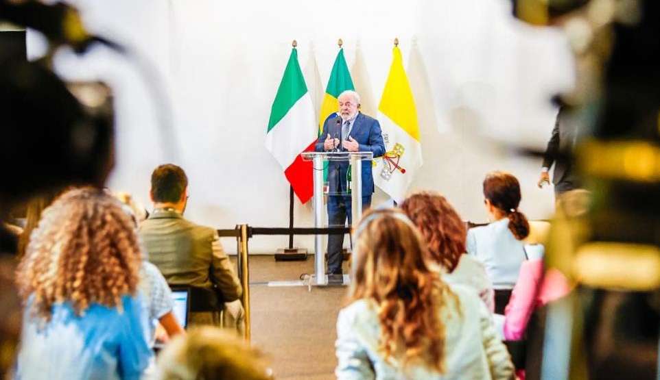 Lula critica proposta da UE de punir países do Mercosul por descumprimento do Acordo de Paris