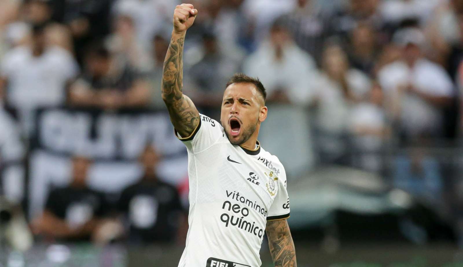 Maycon pode deixar o Corinthians rumo à Turquia
